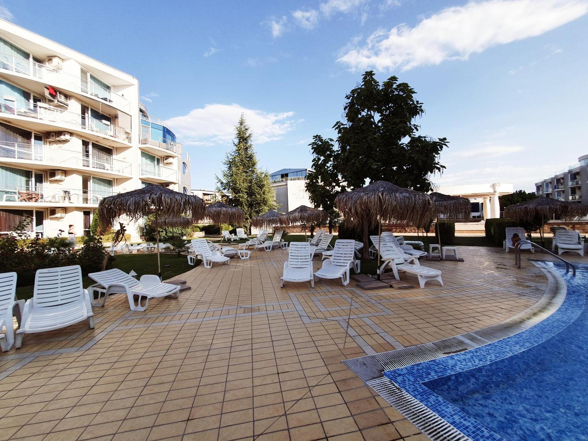 Elena'S Lux Aparthotel - Town & Sea View - Atlantis Spa Szarafovo Kültér fotó