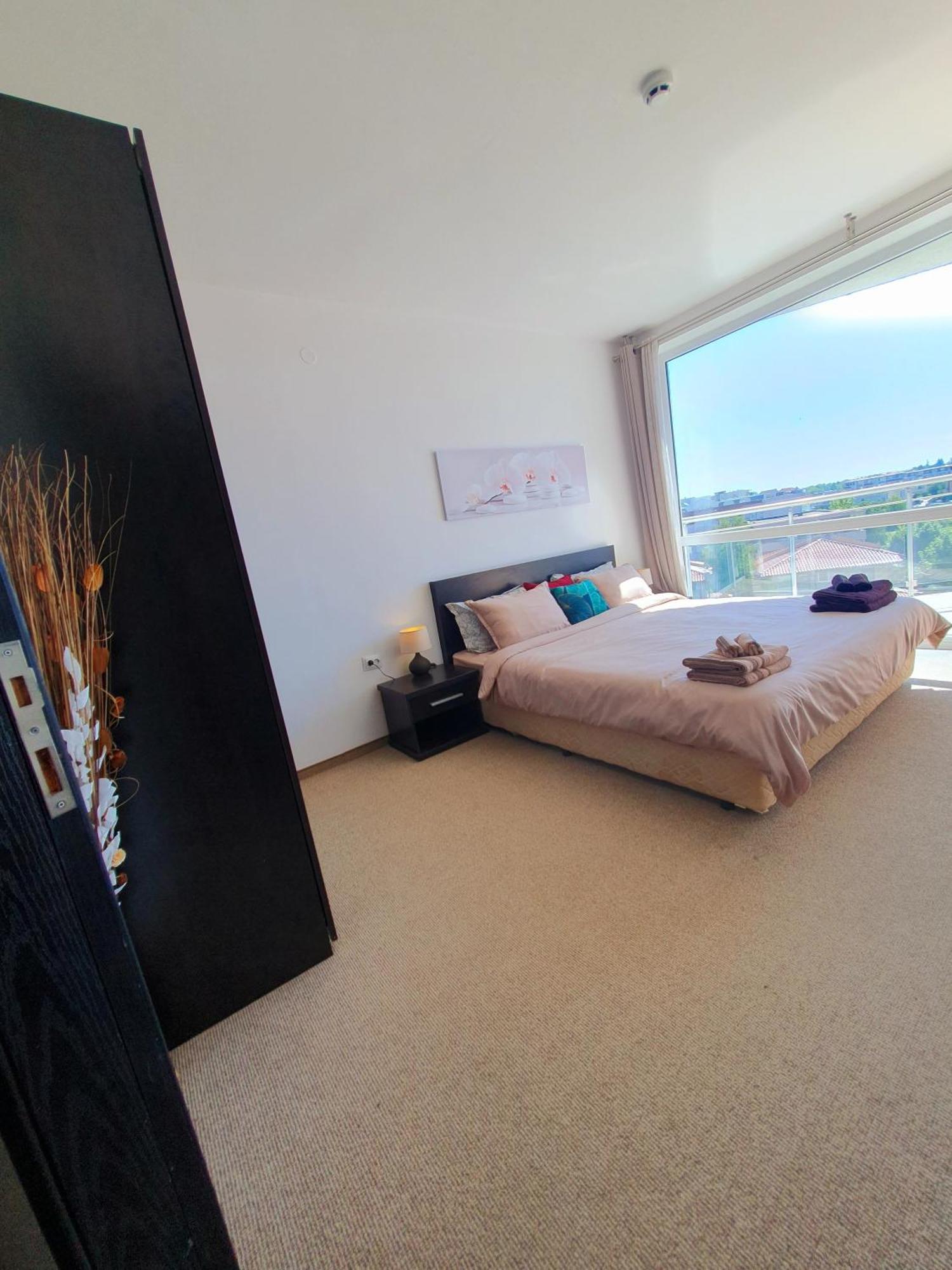 Elena'S Lux Aparthotel - Town & Sea View - Atlantis Spa Szarafovo Kültér fotó